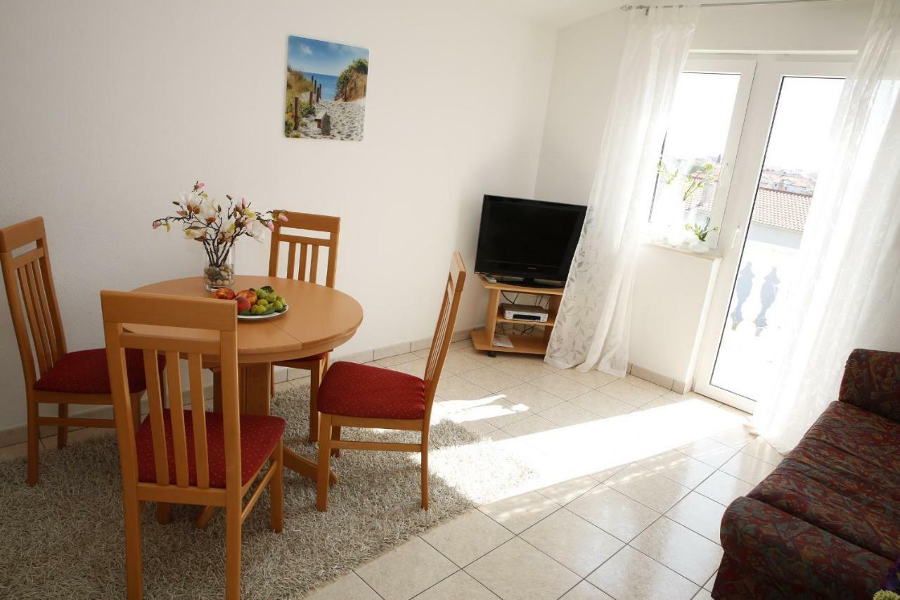 Villa Marica Vodice Exterior photo